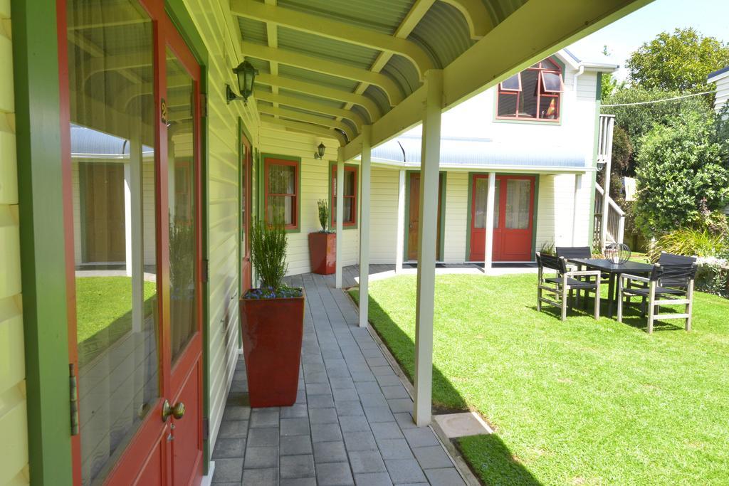 Ducks & Drakes Boutique Motel & Backpackers New Plymouth Exterior foto